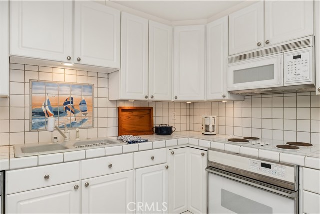 Kitchen Counter& Workspace