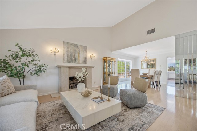 2039 Channelford Road, Westlake Village CA: https://media.crmls.org/medias/9654b02e-57d4-4872-9793-1ba5f65450e2.jpg