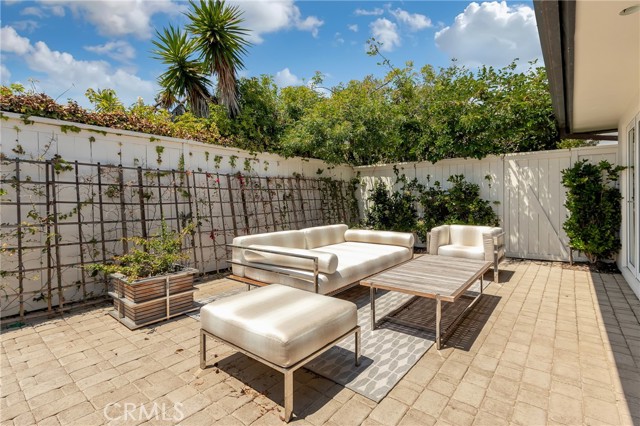 Detail Gallery Image 21 of 27 For 2897 Chateau Way, Laguna Beach,  CA 92651 - 3 Beds | 2 Baths