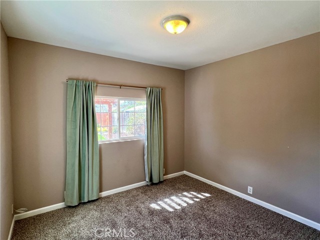Detail Gallery Image 13 of 43 For 112 W 23rd, Merced,  CA 95340 - 3 Beds | 2 Baths