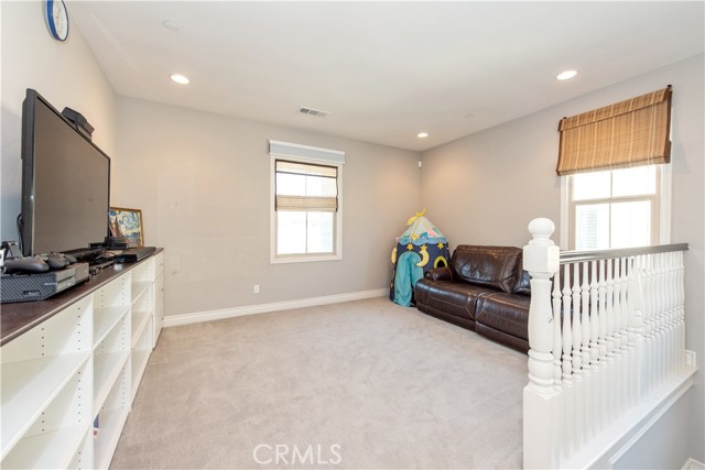 58 Dublin, Irvine CA: https://media.crmls.org/medias/965606f7-6d93-43fc-9f56-8c294b167a84.jpg
