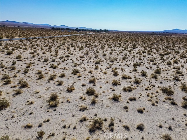 37898 Old Woman Springs Road, Lucerne Valley CA: https://media.crmls.org/medias/965641a9-d5cb-4639-99bc-1d6ef6d5a582.jpg