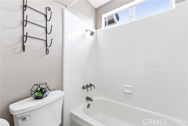 Detail Gallery Image 36 of 53 For 31885 Old Oak Rd, Rancho Santa Margarita,  CA 92679 - 5 Beds | 3 Baths