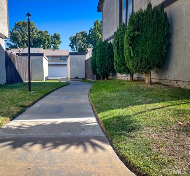 Detail Gallery Image 15 of 19 For 11223 Hood Way, Stanton,  CA 90680 - 3 Beds | 1/1 Baths