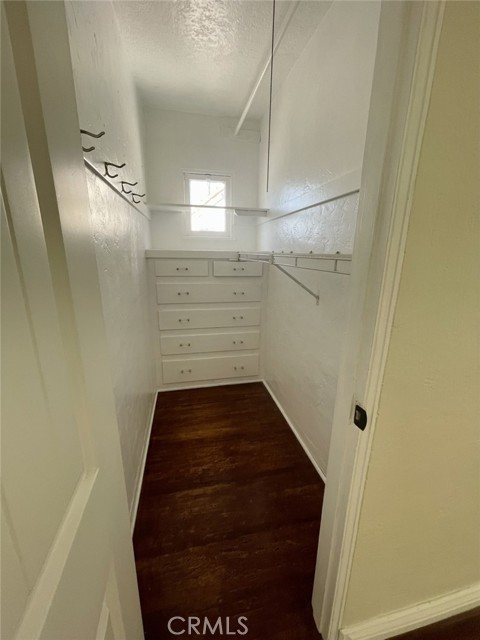 Detail Gallery Image 8 of 13 For 120 Savona Walk, Long Beach,  CA 90803 - 2 Beds | 1 Baths