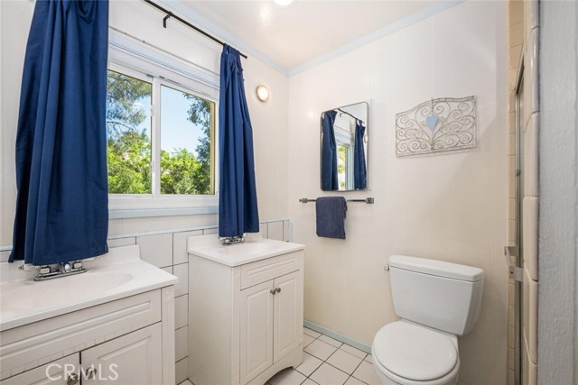 Detail Gallery Image 13 of 58 For 220 D, Ramona,  CA 92065 - 3 Beds | 3 Baths