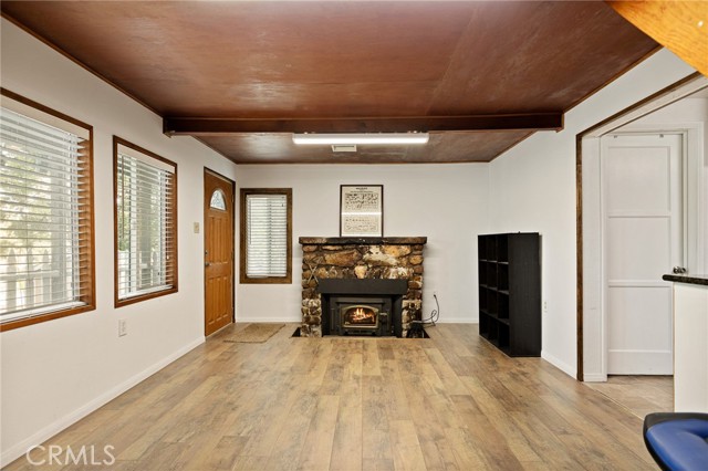 Detail Gallery Image 5 of 39 For 2667 Hunsaker, Running Springs,  CA 92382 - 4 Beds | 2 Baths