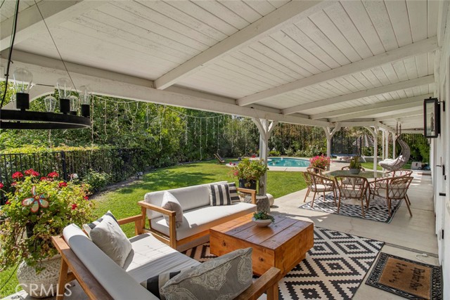 Detail Gallery Image 27 of 34 For 7153 Helmsdale, West Hills,  CA 91307 - 3 Beds | 2/1 Baths