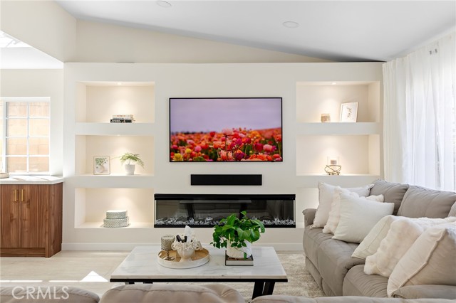 Detail Gallery Image 8 of 45 For 624 Great Bend Dr, Diamond Bar,  CA 91765 - 4 Beds | 2 Baths