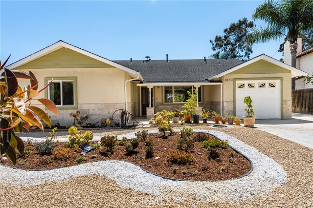 Detail Gallery Image 1 of 49 For 1033 Linden Pl, Costa Mesa,  CA 92627 - 4 Beds | 2/1 Baths