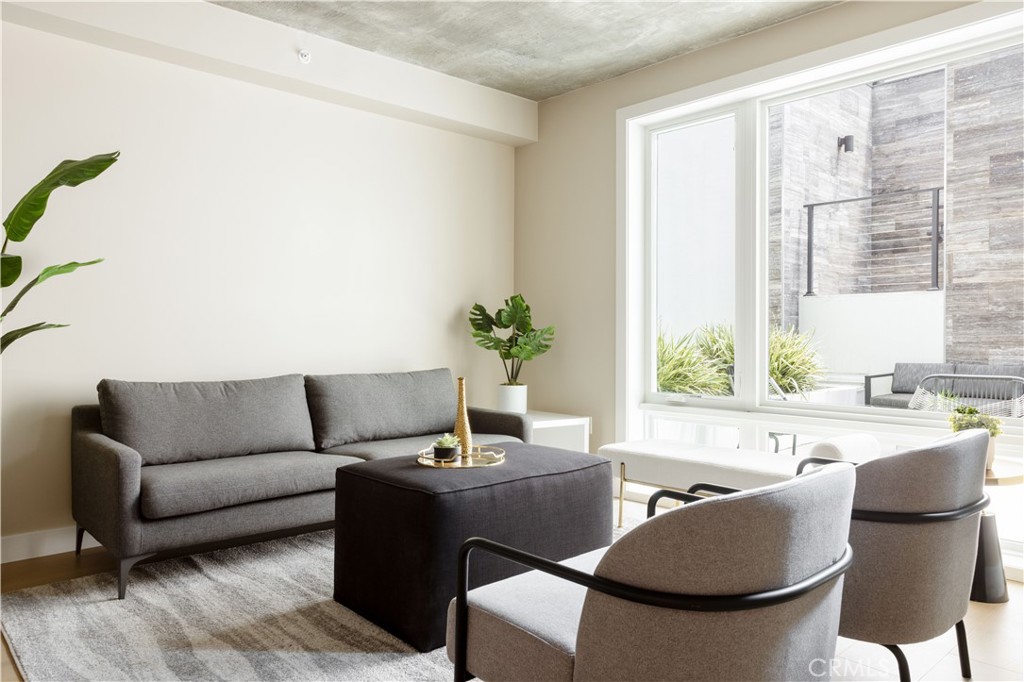 380 Cordova Street #405