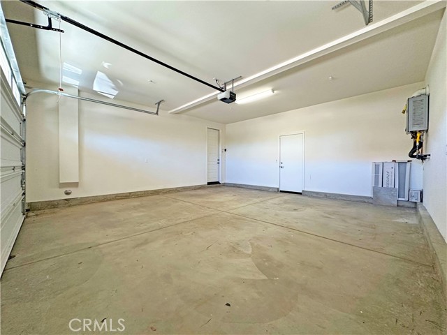 1635 Faldo Court, Upland CA: https://media.crmls.org/medias/965cf8d7-8286-4585-8bb7-f51d4569c457.jpg