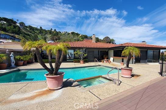 29820 Grandpoint Lane, Rancho Palos Verdes, California 90275, 4 Bedrooms Bedrooms, ,2 BathroomsBathrooms,Residential,Sold,Grandpoint,SB22057860