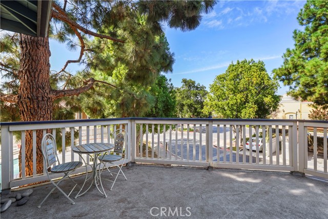 Detail Gallery Image 30 of 31 For 2486 Pleasant Way #B,  Thousand Oaks,  CA 91362 - 2 Beds | 1 Baths