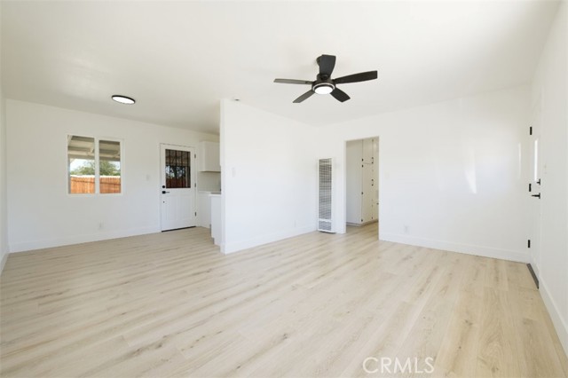 38502 38502 31st E, Palmdale CA: https://media.crmls.org/medias/965d8981-0de2-4051-8335-083cf6b85471.jpg