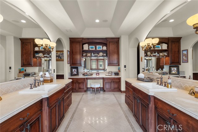 Detail Gallery Image 51 of 75 For 25769 Oak Leaf Ct, Valencia,  CA 91381 - 7 Beds | 9 Baths