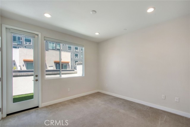 225 Elm Avenue, Long Beach CA: https://media.crmls.org/medias/965f7312-4a43-4d81-9793-511964f17883.jpg