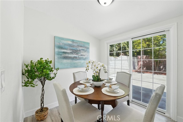 910 S Kenmore Street, Anaheim CA: https://media.crmls.org/medias/96615fc4-d9bc-4bbf-848b-152be61b2289.jpg