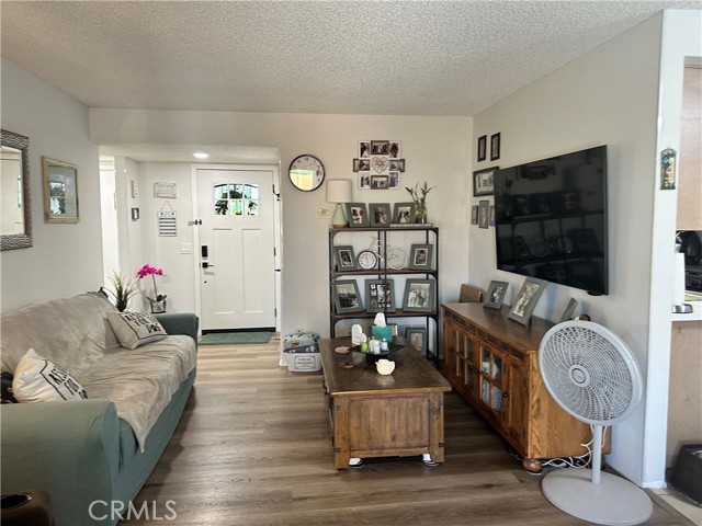 1748 Amigo Drive, Hemet CA: https://media.crmls.org/medias/96616d2c-da40-420f-a89c-87e05303dfcb.jpg