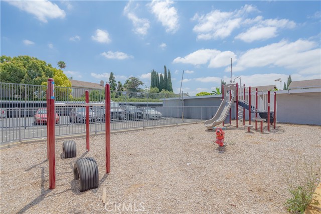 Detail Gallery Image 35 of 36 For 1250 S Brookhurst #1109,  Anaheim,  CA 92804 - 3 Beds | 2 Baths