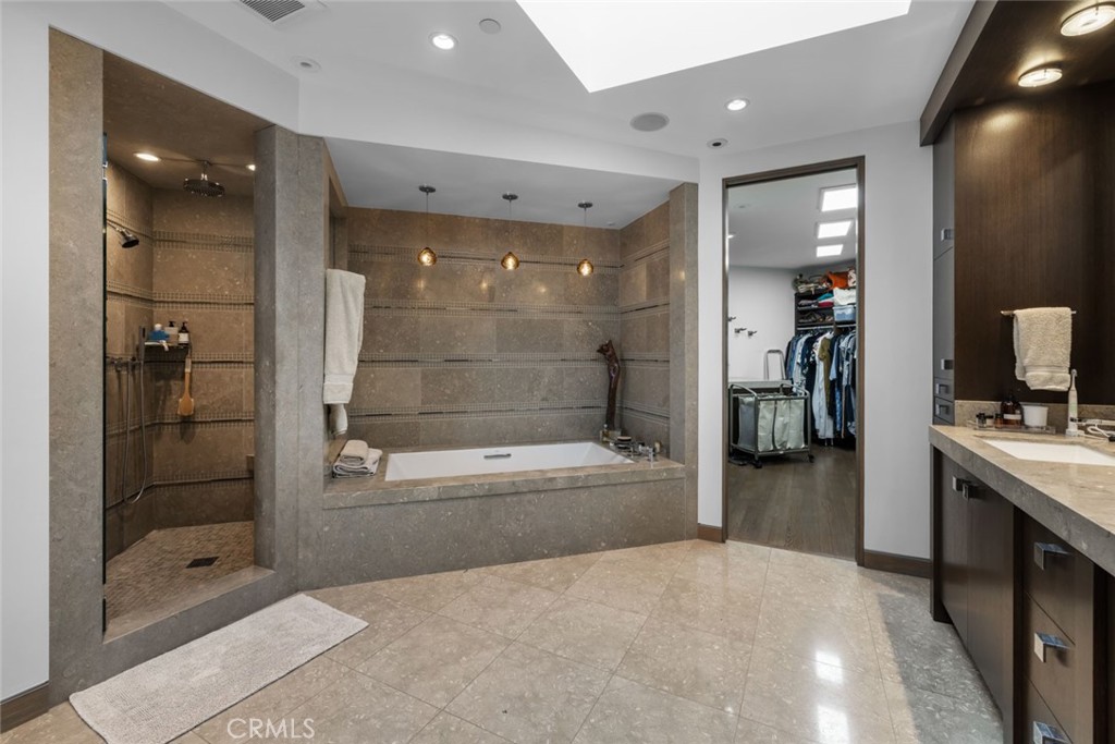 9662af91 92a5 4768 Aed8 2eb079ba8d05