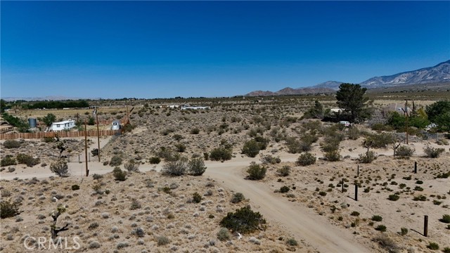 Detail Gallery Image 2 of 13 For 754 Ivanhoe Rd, Lucerne Valley,  CA 92356 - – Beds | – Baths