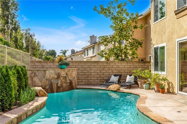 Image 34 of 52 For 32 Arrivo Drive