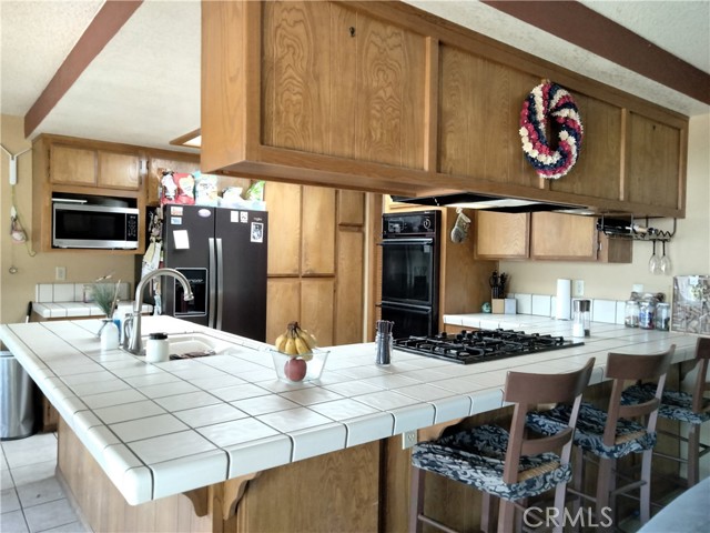 2390 Trinity Road, Pinon Hills CA: https://media.crmls.org/medias/966446f4-f9c8-4dfa-a167-6616150a80d4.jpg