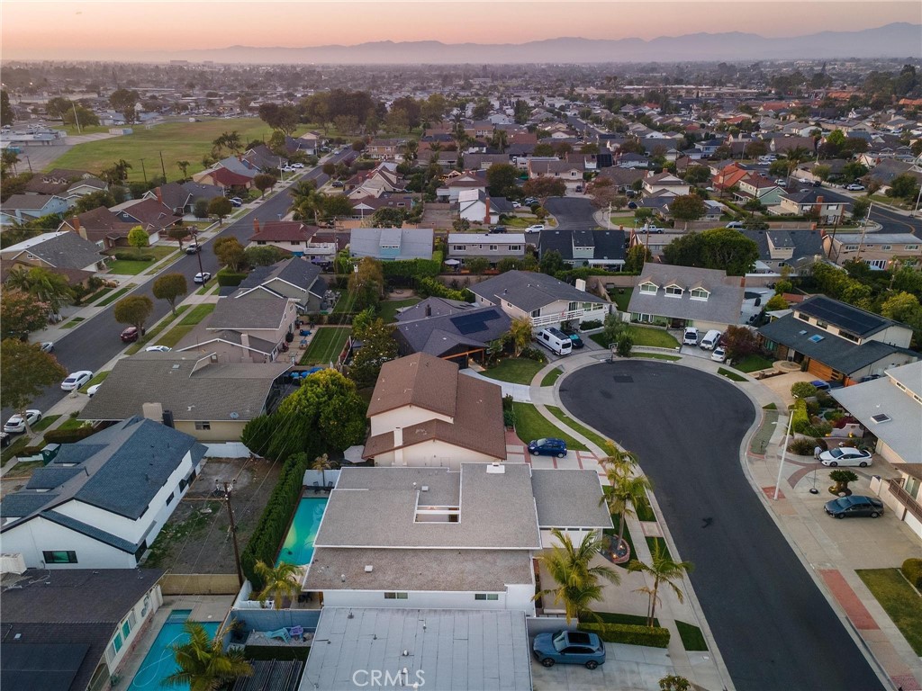 https://media.crmls.org/medias/9664d943-1e15-4924-ba9f-148c0dddc322.jpg?preset=X-Large