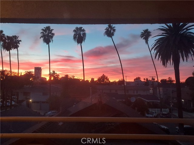 1515 E Appleton Street, Long Beach CA: https://media.crmls.org/medias/9664deb9-965e-4708-a735-8f9fe7f8e67b.jpg