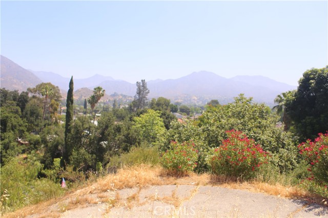 10799 Sherman Grove Avenue, Los Angeles CA: https://media.crmls.org/medias/96668c8b-e91e-4e4f-9ead-e000c52505db.jpg