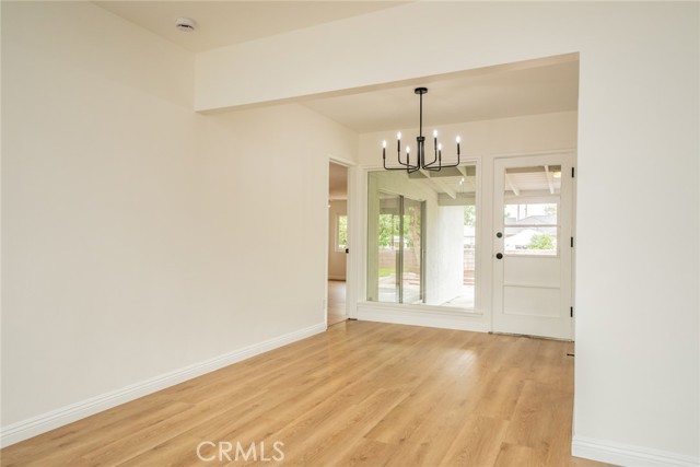 Detail Gallery Image 5 of 21 For 991 N Magnolia Ave, Rialto,  CA 92376 - 3 Beds | 2 Baths