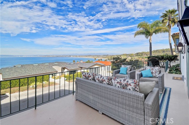 528 Via Almar, Palos Verdes Estates, California 90274, 4 Bedrooms Bedrooms, ,3 BathroomsBathrooms,Residential,Sold,Via Almar,PV22022011