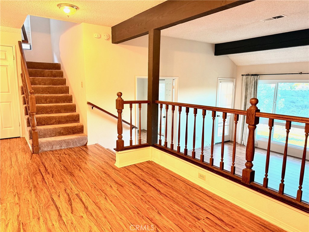 MLS #OC25274797 image #17