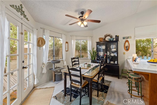 Detail Gallery Image 8 of 27 For 39330 Gainsborough Dr, Palmdale,  CA 93551 - 3 Beds | 2 Baths