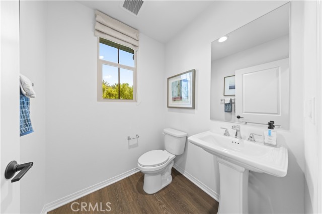 Detail Gallery Image 17 of 48 For 176 Parkwood, Irvine,  CA 92620 - 3 Beds | 2/1 Baths