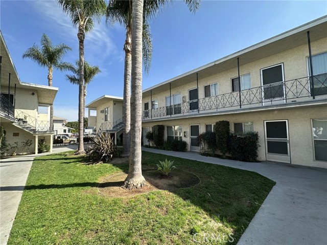 Detail Gallery Image 11 of 12 For 7306 7312 Neo St, Downey,  CA 90241 - – Beds | – Baths