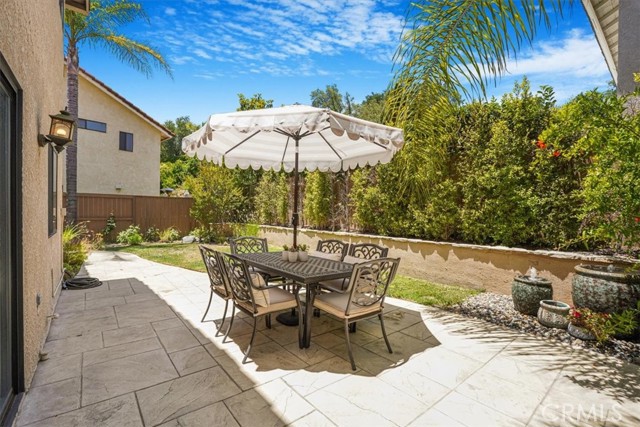 3931 Cottonwood Grove Trail, Calabasas CA: https://media.crmls.org/medias/966955e1-5677-495d-86f4-a7526df9f23b.jpg