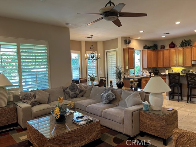 17 Bellisimo Court, Rancho Mirage CA: https://media.crmls.org/medias/9669dbc8-805d-40e2-83c7-b197b118639e.jpg