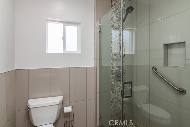 Detail Gallery Image 15 of 21 For 10233 Glory Ave, Tujunga,  CA 91042 - 3 Beds | 2 Baths