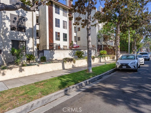 Detail Gallery Image 3 of 43 For 222 N Rose St #203,  Burbank,  CA 91505 - 1 Beds | 2 Baths