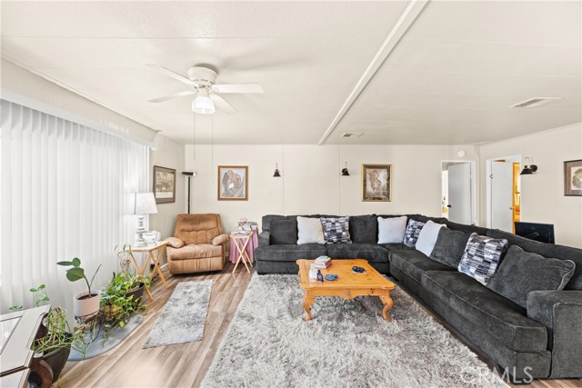 Detail Gallery Image 29 of 60 For 2964 Silver Oak Way, Hemet,  CA 92545 - 3 Beds | 2 Baths