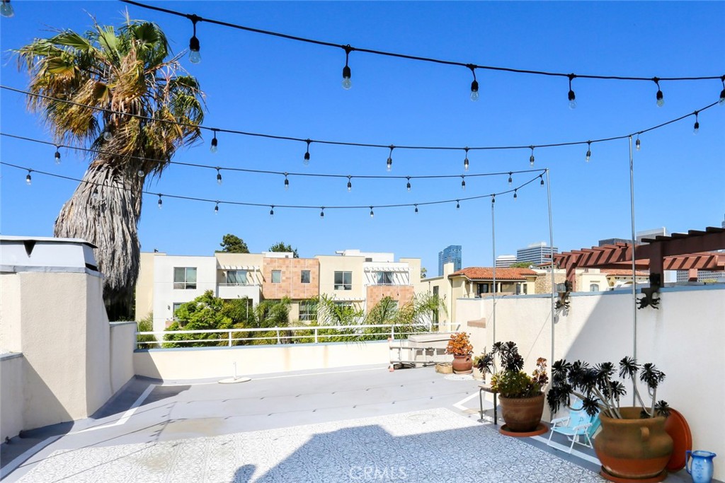 1423 S Beverly Glen Boulevard #D