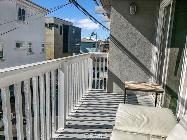 3316 Vista Dr, Manhattan Beach, California 90266, ,Residential Income,Sold,Vista Dr,SB21065458