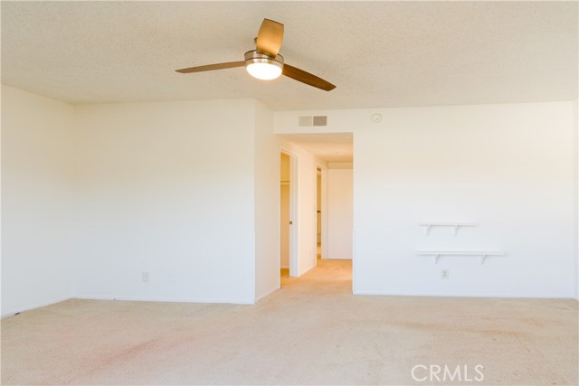 Detail Gallery Image 12 of 16 For 9906 Owensmouth Ave #7,  Chatsworth,  CA 91311 - 3 Beds | 2/1 Baths