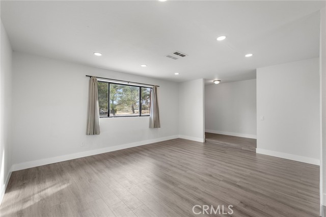 Detail Gallery Image 7 of 23 For 6960 Lennox, Yucca Valley,  CA 92284 - 3 Beds | 2 Baths