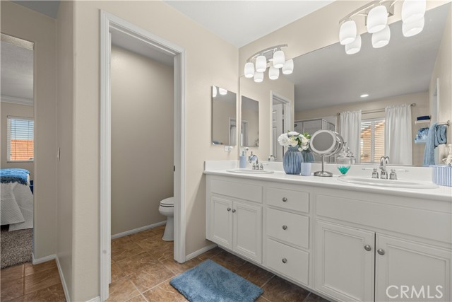 Image 25 of 42 For 26672 Mark Twain Court