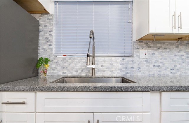 Detail Gallery Image 10 of 27 For 3980 Platt, Lynwood,  CA 90262 - 4 Beds | 2 Baths