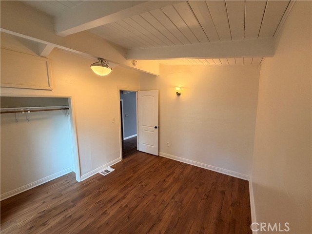 Detail Gallery Image 9 of 28 For 31014 Glen Oak Dr, Running Springs,  CA 92382 - 2 Beds | 1 Baths