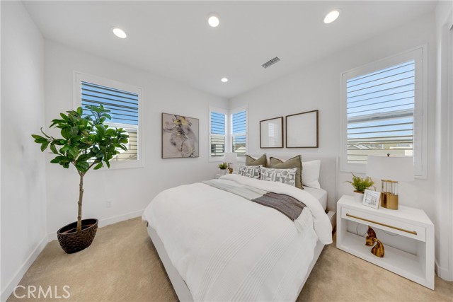 251 Tank, Irvine CA: https://media.crmls.org/medias/966f61d1-b08f-41d1-865f-bc7186103a6f.jpg